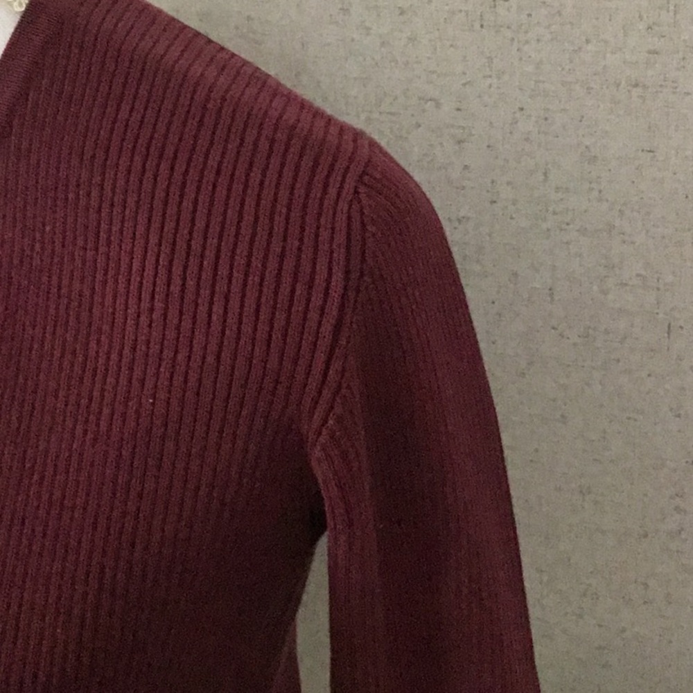 Gap wine colored buttoned up the front long sleeved ribbed sweater-cover… - Picture 7 of 14